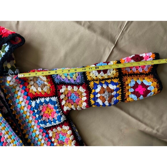 New granny square long cardigan with hood - Picture 6 of 9